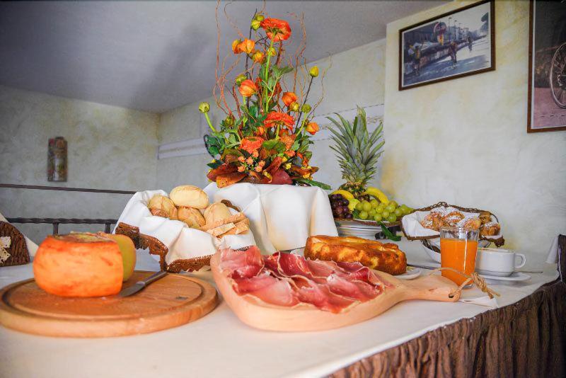 Carlo'S Hotel Castagneto Carducci Ngoại thất bức ảnh