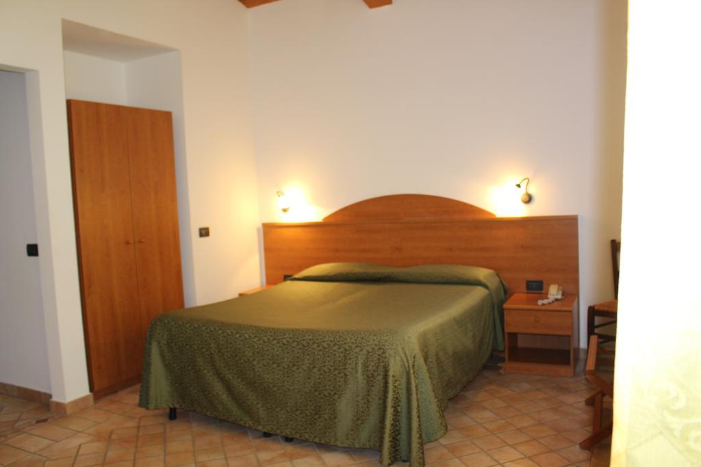 Carlo'S Hotel Castagneto Carducci Ngoại thất bức ảnh